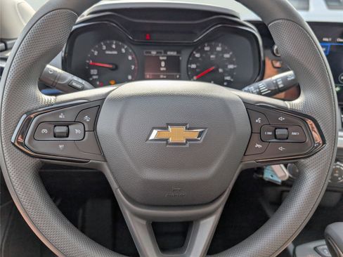 New 2026 Chevrolet Trax LS w/ LS Convenience Package FWD image 20