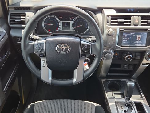 Used 2016 Toyota 4Runner SR5 RWD image 13