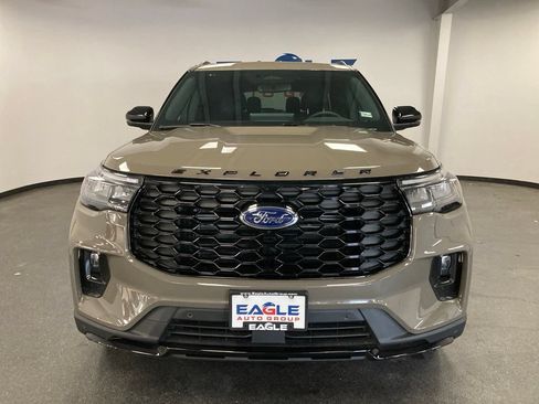 New 2026 Ford Explorer ST-Line w/ ST-Line Street Pack AWD/4WD image 3