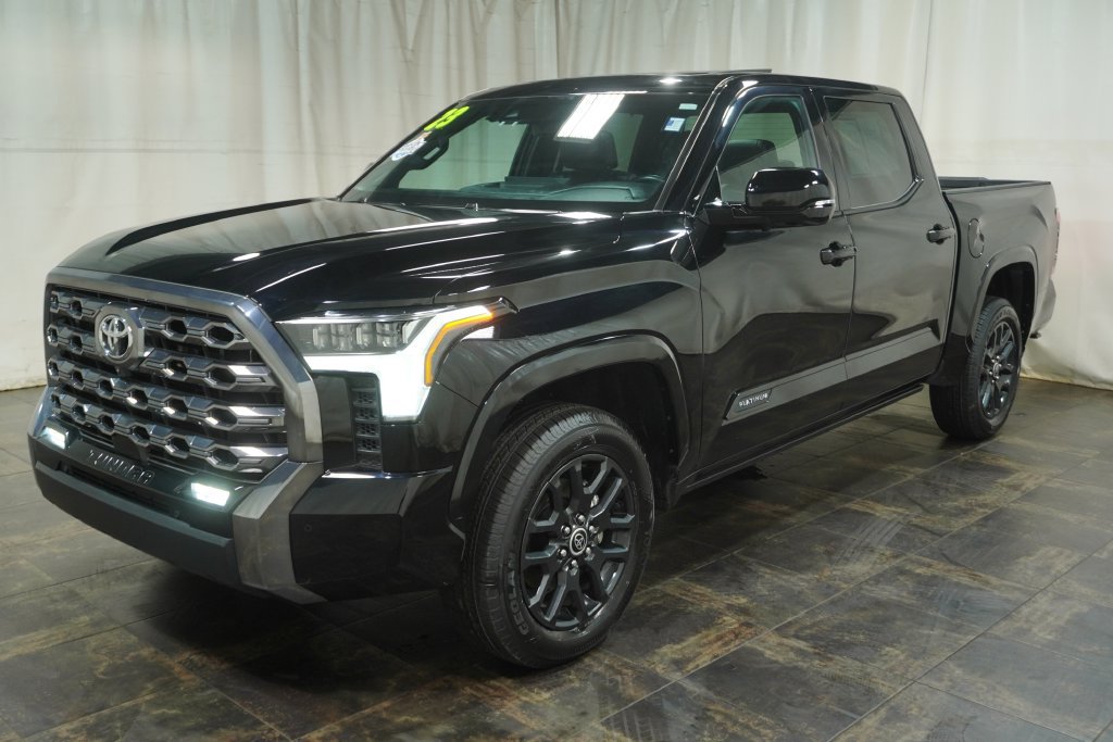 Used 2023 Toyota Tundra Platinum AWD/4WD image 2