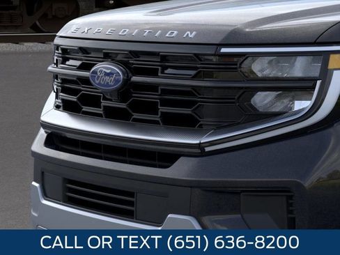 New 2026 Ford Expedition Platinum image 19