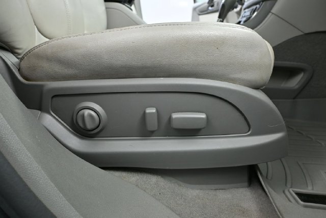 Used 2015 GMC Acadia SLT w/ Open Road Package AWD/4WD image 42