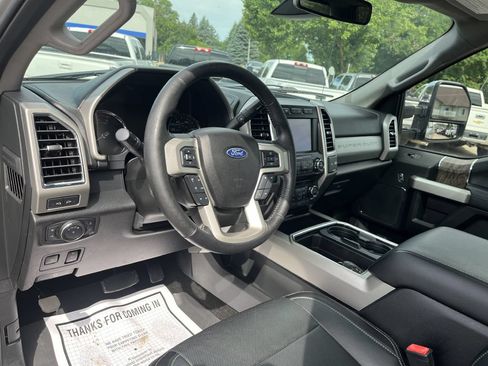 Used 2018 Ford F250 Lariat w/ Lariat Ultimate Package AWD/4WD image 19