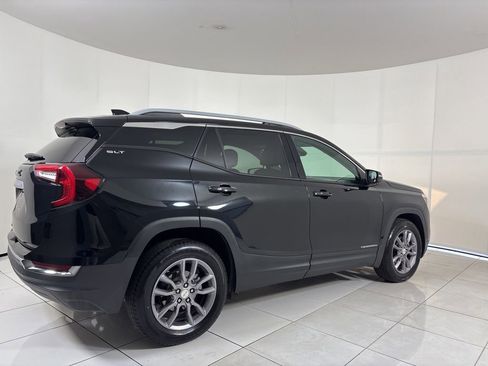 Used 2023 GMC Terrain SLT image 5