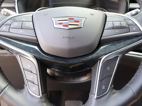 Used 2023 Cadillac XT5 Premium Luxury image 21