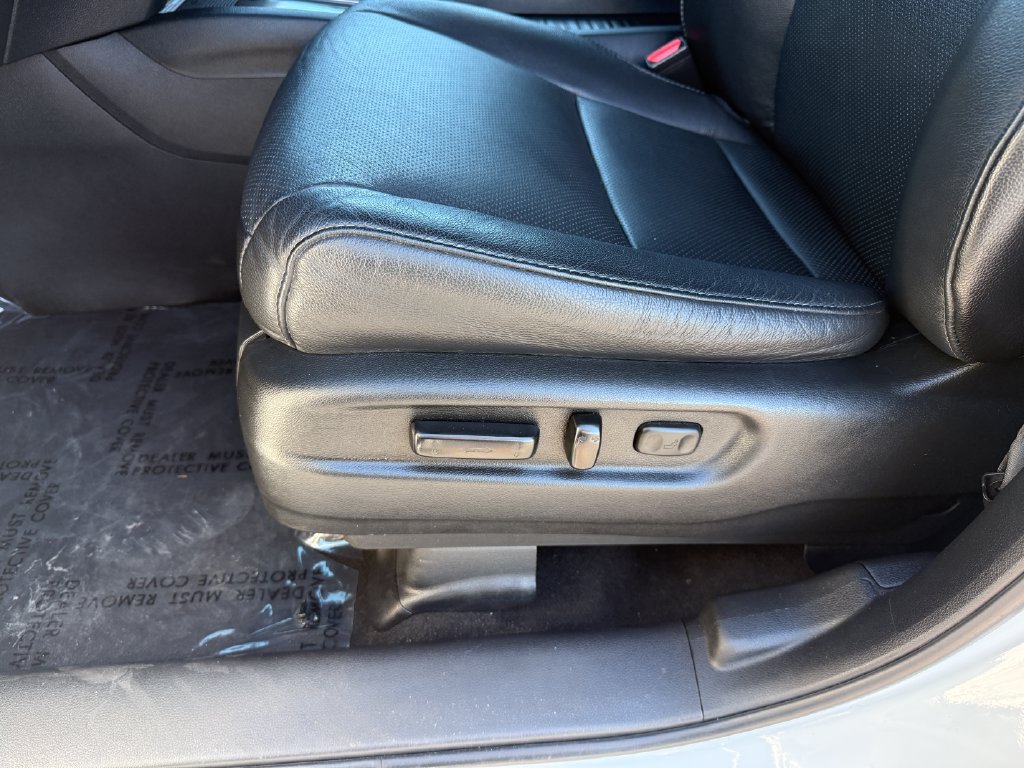 Used 2023 Honda Passport EX-L image 11