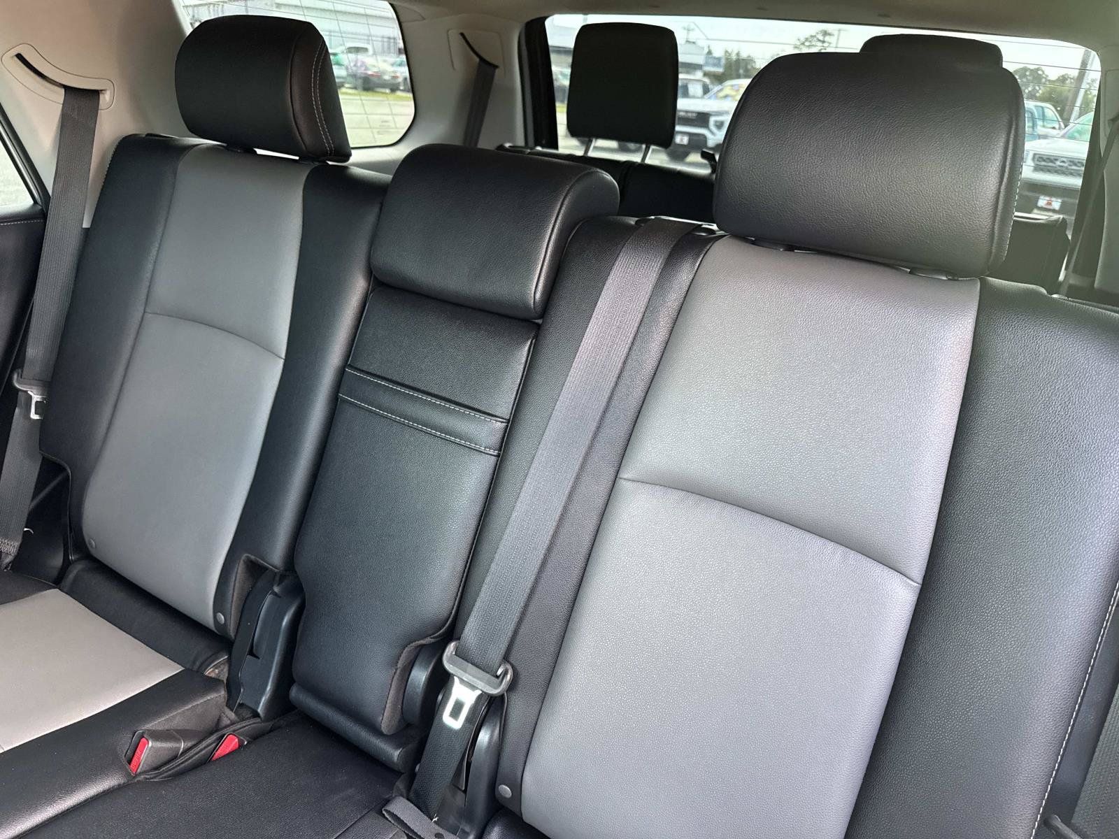 Used 2022 Toyota 4Runner SR5 Premium w/ Moonroof Package AWD/4WD image 16