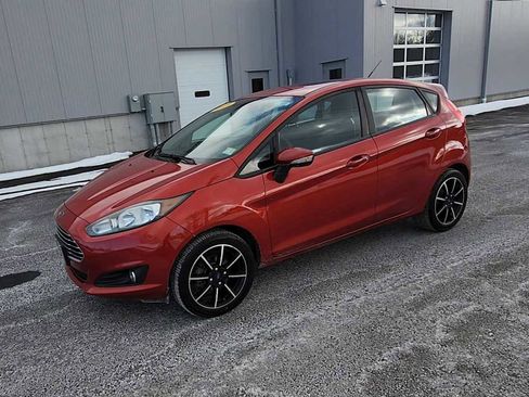Used 2019 Ford Fiesta SE w/ Equipment Group 201A image 4