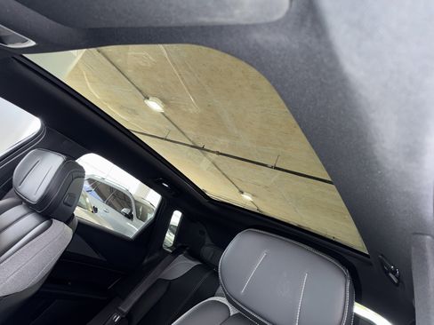 Used 2024 Cadillac Lyriq Tech w/ Driver Assist Package image 33