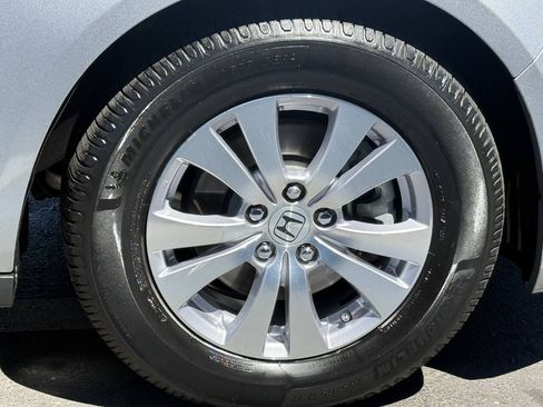 Used 2016 Honda Odyssey EX-L image 20