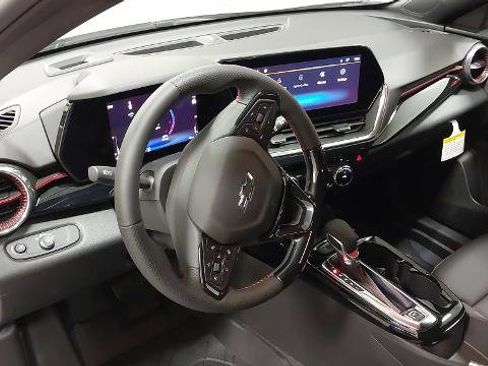 New 2026 Chevrolet Trax RS w/ Sunroof Package FWD image 17