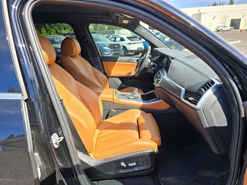 Used 2022 BMW X5 xDrive45e AWD/4WD image 11