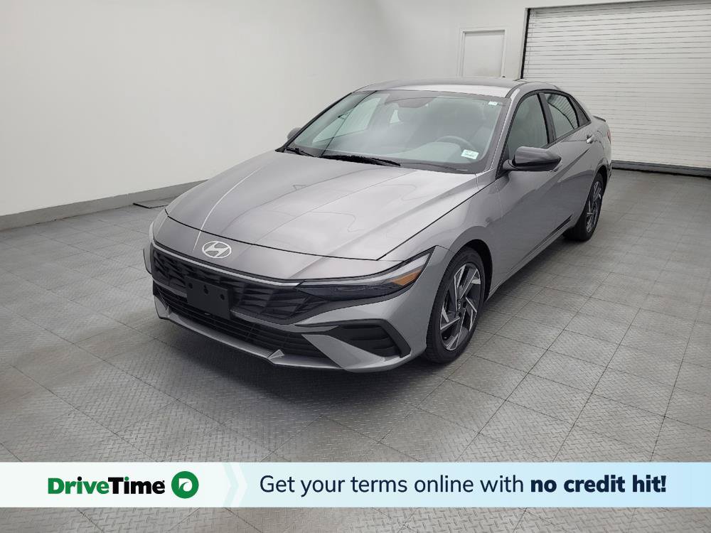 Used 2025 Hyundai Elantra Sport FWD image 1