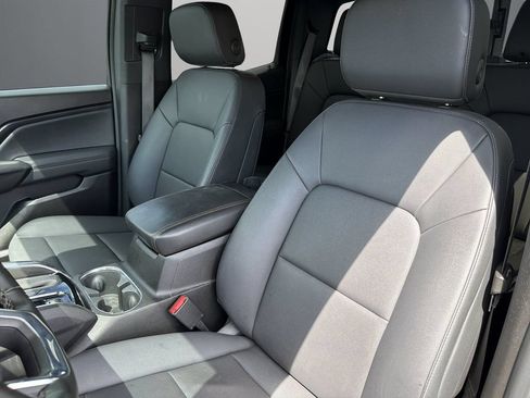 Used 2024 GMC Canyon Elevation w/ Elevation Premium Package AWD/4WD image 13