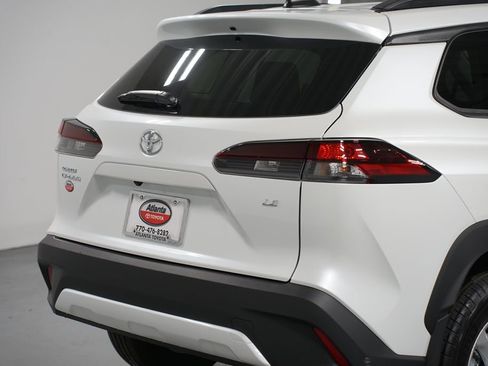 Certified 2026 Toyota Corolla Cross LE image 7