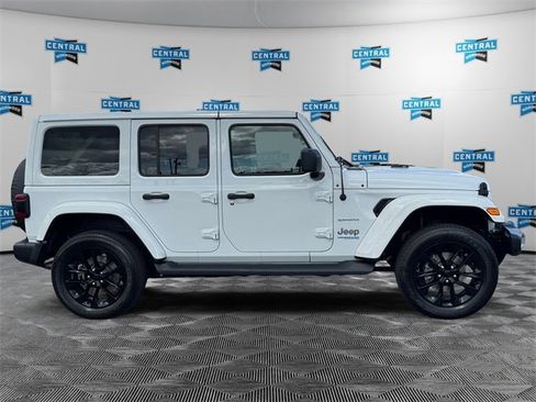 Certified 2022 Jeep Wrangler Unlimited Sahara image 7