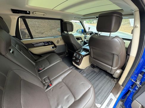 Used 2020 Land Rover Range Rover Long Wheelbase HSE image 28