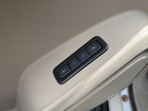 Used 2020 GMC Yukon Denali w/ Open Road Package AWD/4WD image 28