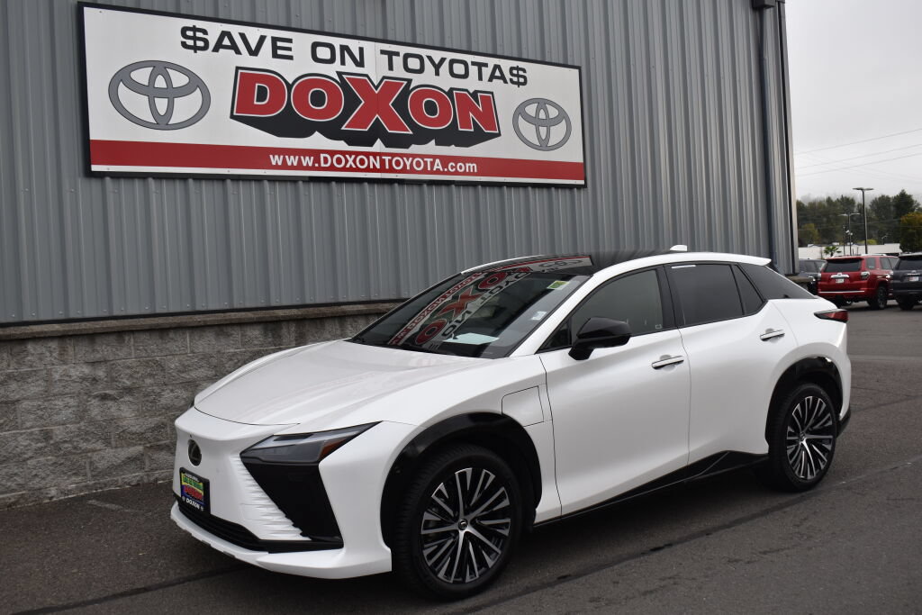 Used 2023 Lexus RZ 450e Premium w/ Technology Package AWD/4WD image 1