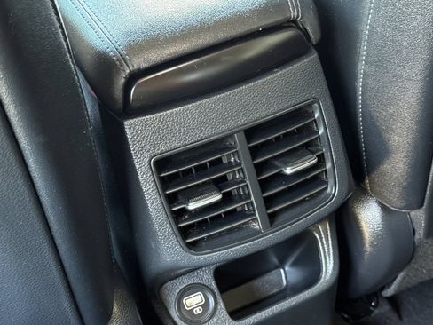 Used 2022 Kia Seltos S AWD/4WD image 14