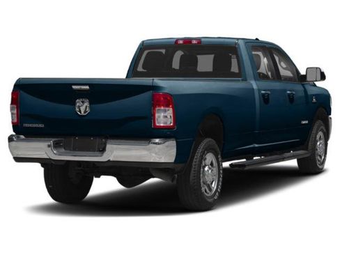 Used 2020 RAM 2500 Big Horn w/ Towing Technology Group AWD/4WD image 2