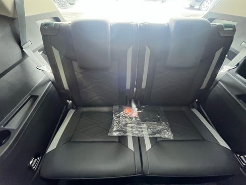 New 2026 Volkswagen Atlas Peak Edition image 26