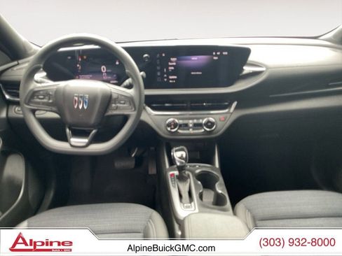Used 2025 Buick Envista Preferred FWD image 10