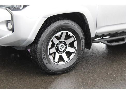 Used 2020 Toyota 4Runner TRD Off-Road Premium w/ Moonroof Package AWD/4WD image 6