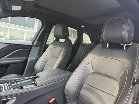 Used 2018 Jaguar F-PACE S AWD/4WD image 20