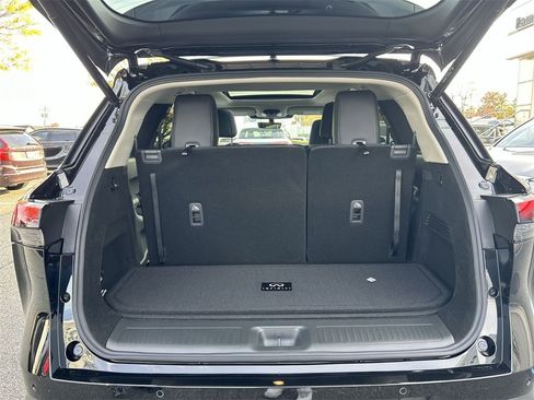 New 2026 INFINITI QX60 Luxe w/ Cargo Package image 18