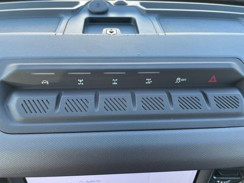 New 2025 Ford Bronco Badlands image 14