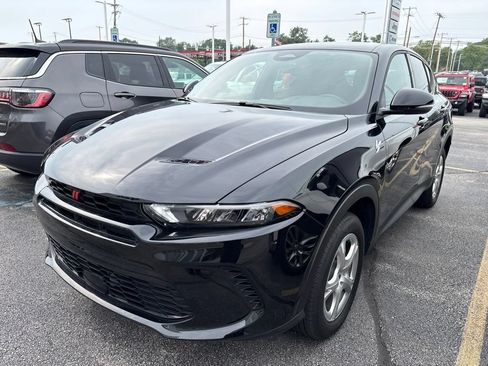 Used 2024 Dodge Hornet GT w/ Cold Weather Group AWD/4WD image 3