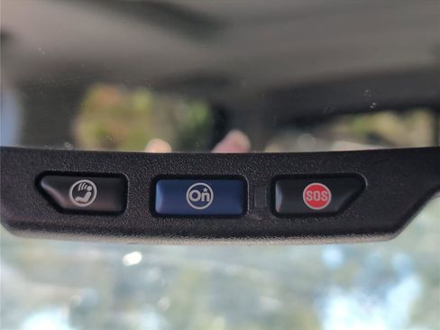 Used 2017 Chevrolet Silverado 2500 LTZ w/ Vortec Plus Package image 13