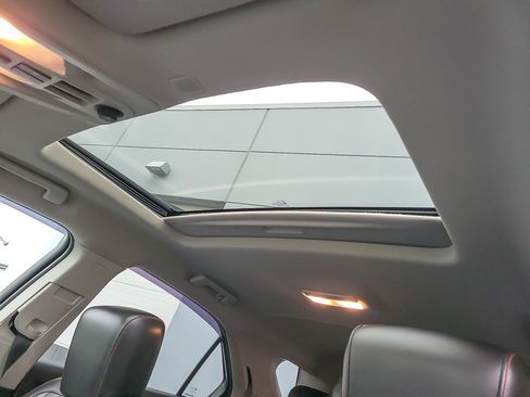 Used 2016 Chevrolet Equinox LTZ w/ Enhanced Convenience Package image 8