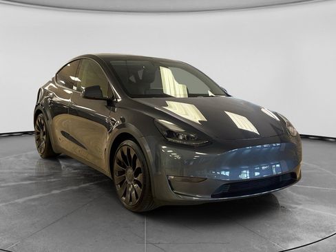 Used 2022 Tesla Model Y Performance AWD/4WD image 3