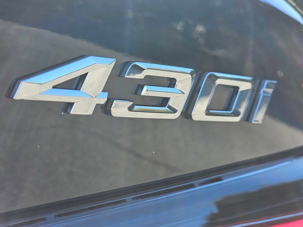 Used 2026 BMW 430i Coupe w/ Convenience Package RWD image 12