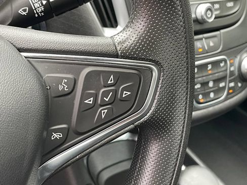 Used 2024 Chevrolet Malibu LT FWD image 24