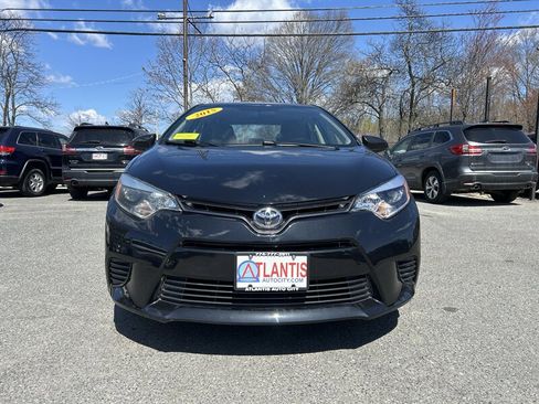 Used 2015 Toyota Corolla LE FWD image 2