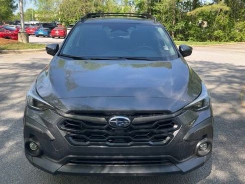 Used 2024 Subaru Crosstrek 2.5i Limited image 3