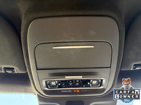 Used 2025 Lincoln Navigator Black Label AWD/4WD image 25