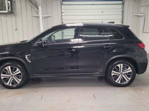 Used 2024 Mitsubishi Outlander Sport AWD image 3