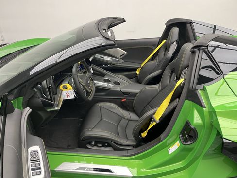 New 2026 Chevrolet Corvette Stingray Premium Conv w/ Battery Protection Package image 3