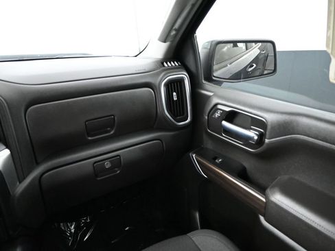 Used 2022 Chevrolet Silverado 1500 RST w/ Z71 Off-Road Package AWD/4WD image 13