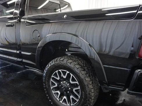 Used 2025 RAM 2500 Limited AWD/4WD image 8