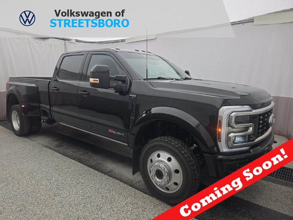 Used 2025 Ford F450 Platinum w/ FX4 Off-Road Package AWD/4WD image 1