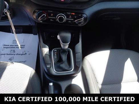 Certified 2025 Kia Soul LX w/ LX Technology Package image 13