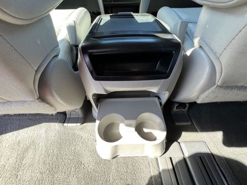 Used 2015 Toyota Sienna XLE image 20