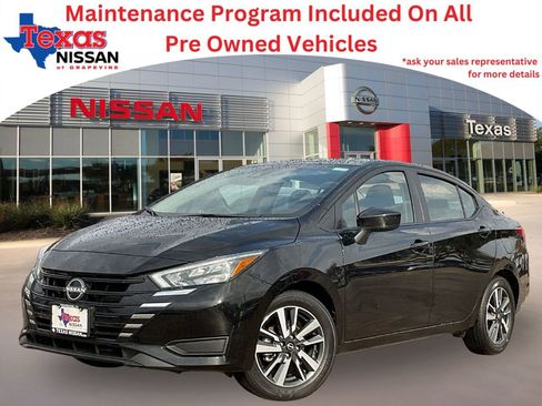 Used 2025 Nissan Versa SV image 1