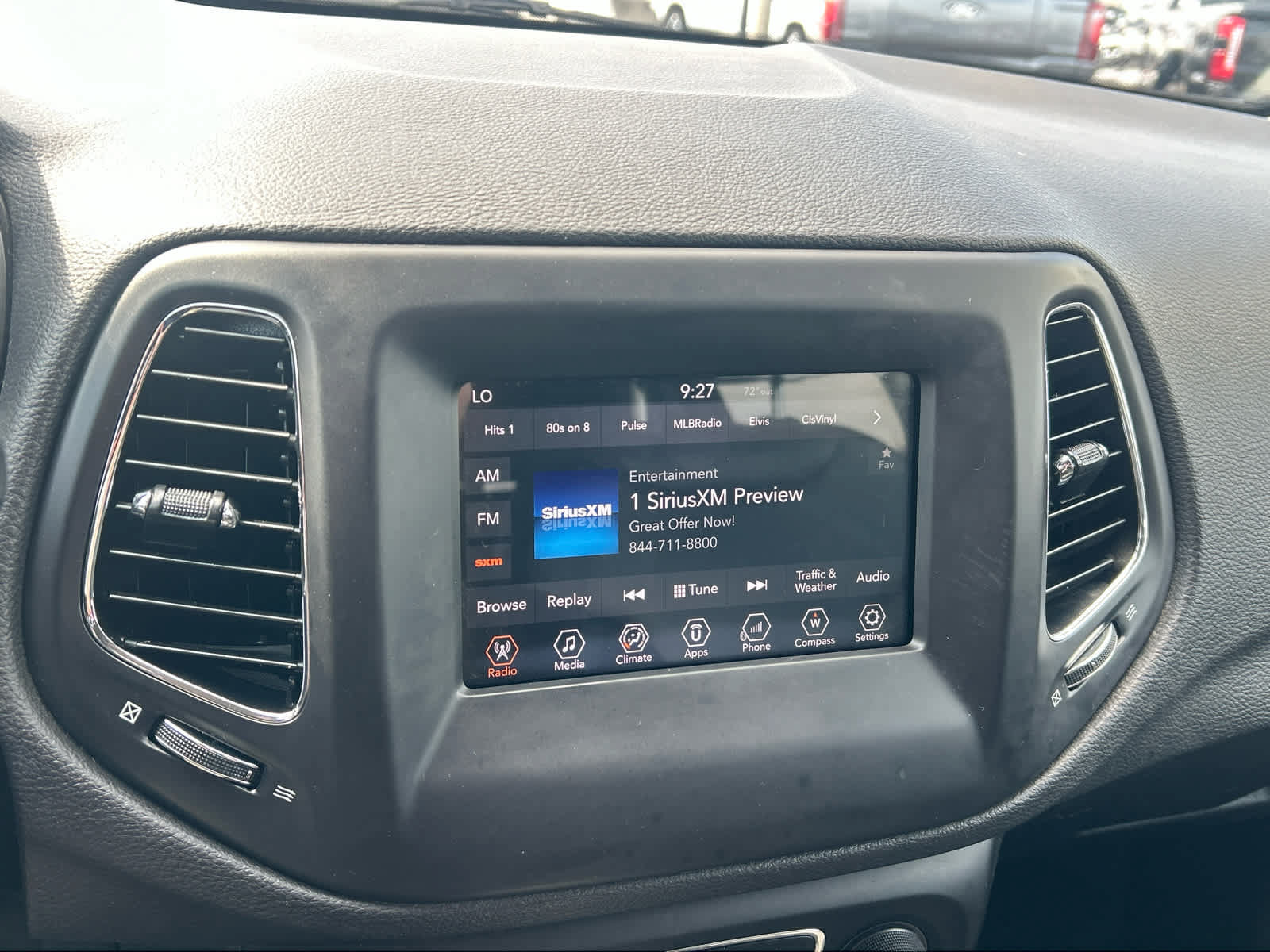 Used 2018 Jeep Compass Latitude w/ Popular Equipment Group FWD image 24