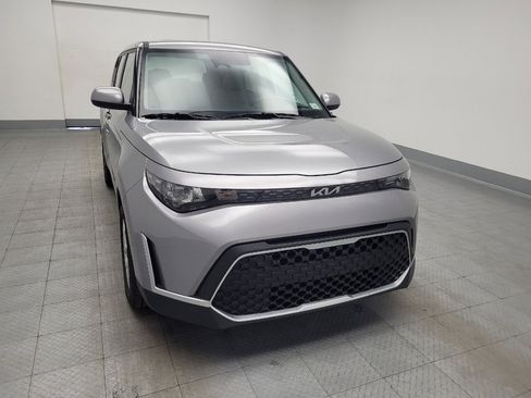 Used 2025 Kia Soul LX image 14